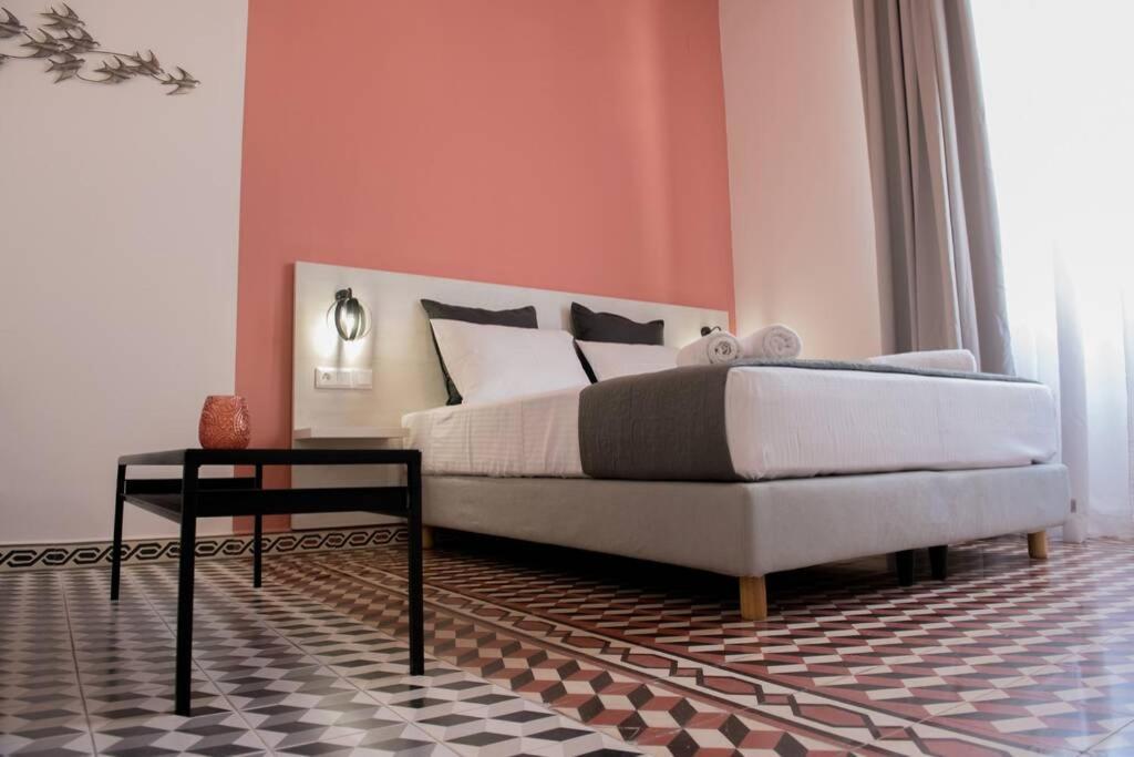 Elegant Apartment In The Heart Of Heraklion Exterior photo