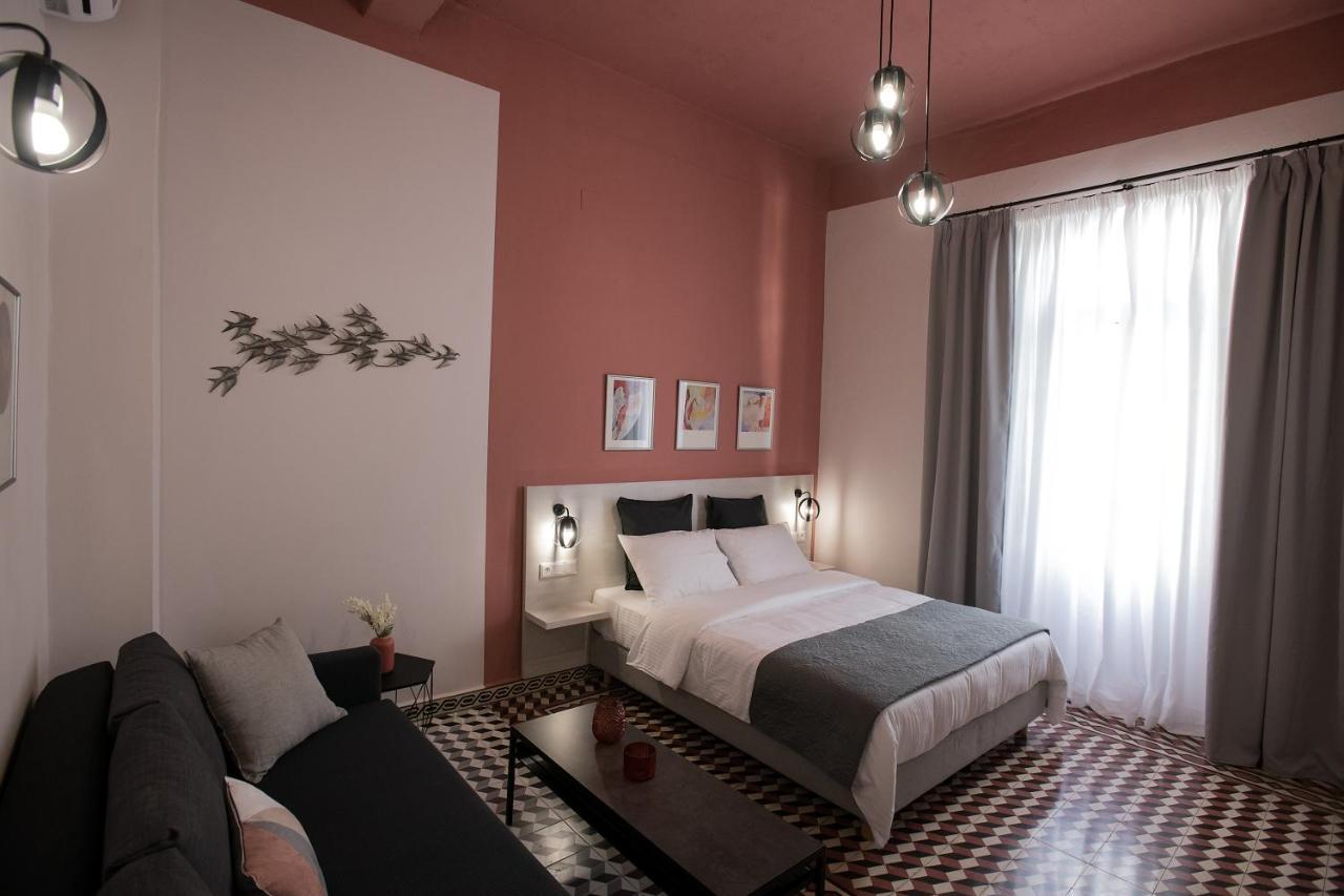 Elegant Apartment In The Heart Of Heraklion Exterior photo