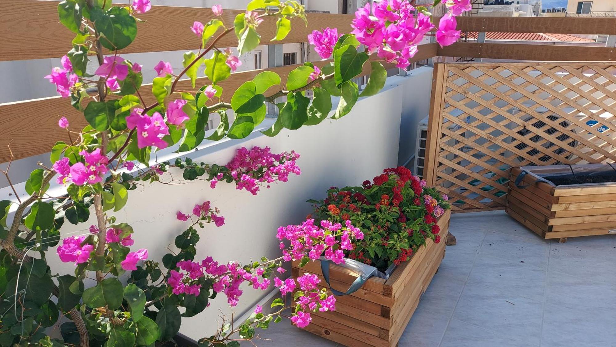 Elegant Apartment In The Heart Of Heraklion Exterior photo
